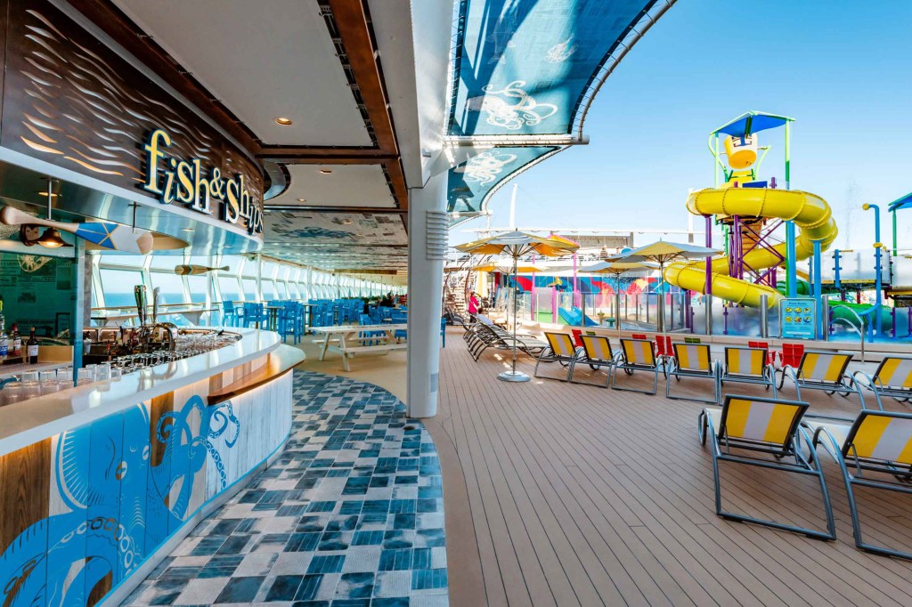 BOAT! BOAT! BOAT! I’M ON A&nbsp;BOAT!