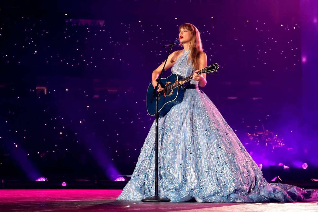 Swifties, We Need to Talk: Taylor Swift Doesn’t Owe Us&nbsp;Anything!